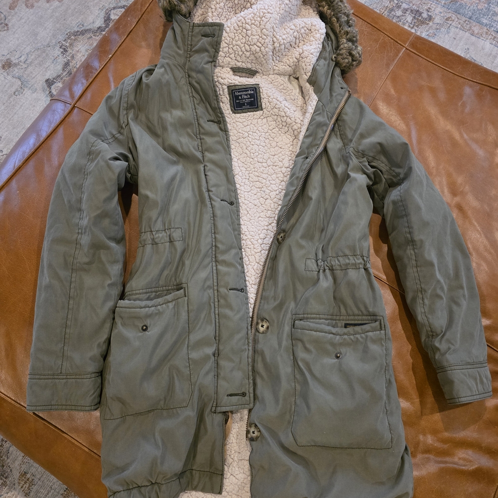 Abercrombie & Fitch Cream Sherpa Jacket